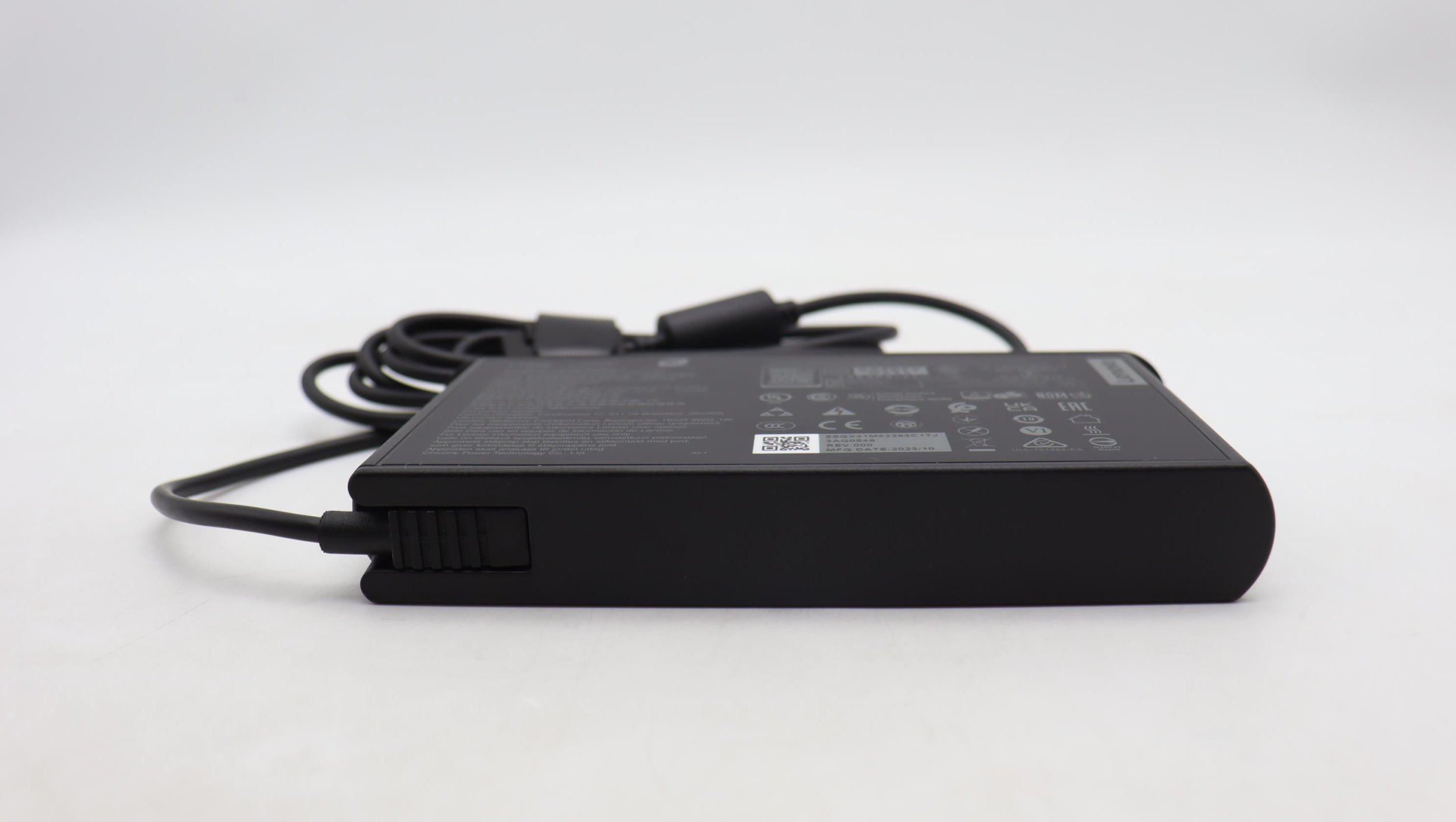 Adaptor energjie Lenovo 5A11K67851, 170 W, i zi