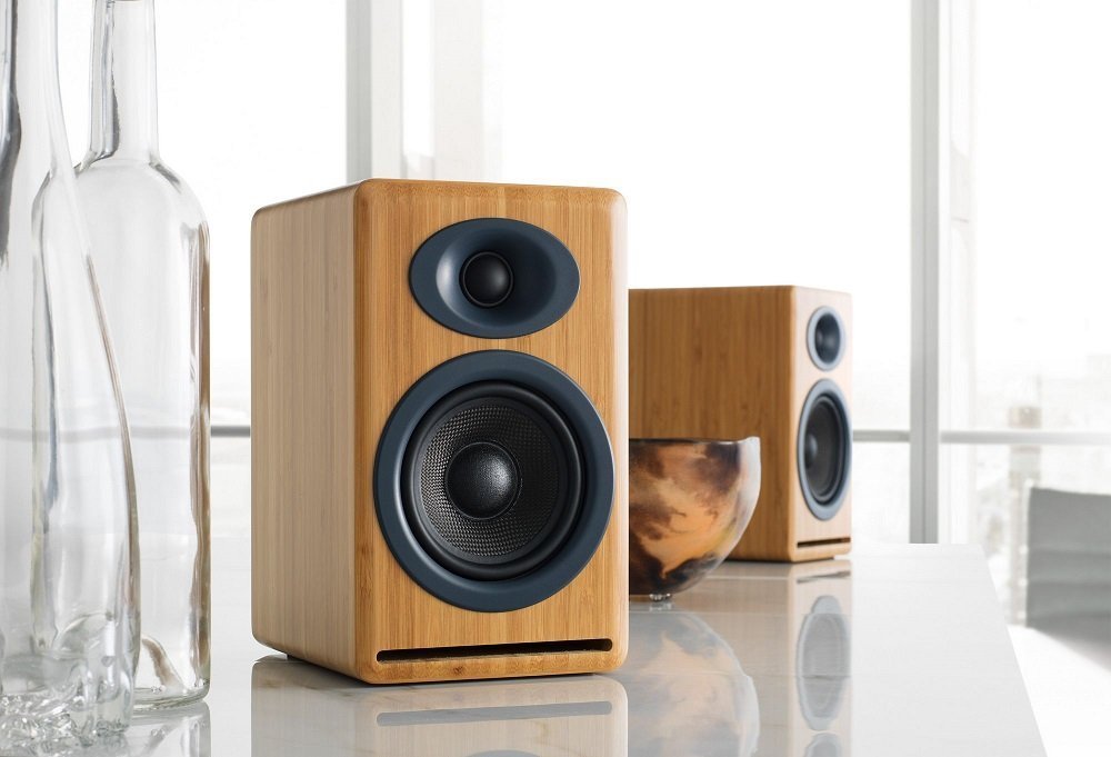 Bokse pasive AudioEngine P4, kompakte, dru bambu, ngjyrë natyrale