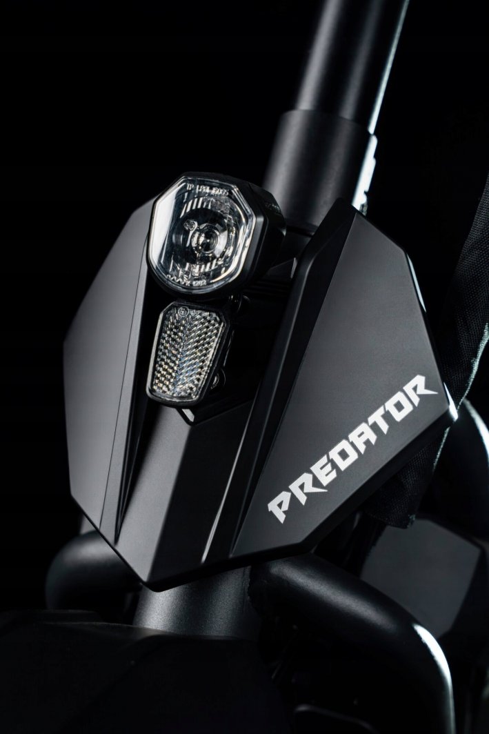 Trotinet elektrik Acer Predator Extreme, 350W, 35km, i zi