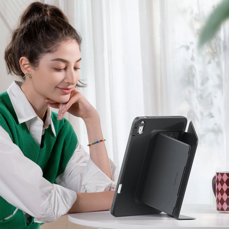 Mbrojtëse magnetike ESR Flip (Pencil Holder), për iPad Air 13 inch (2024/2025/2026), e zezë