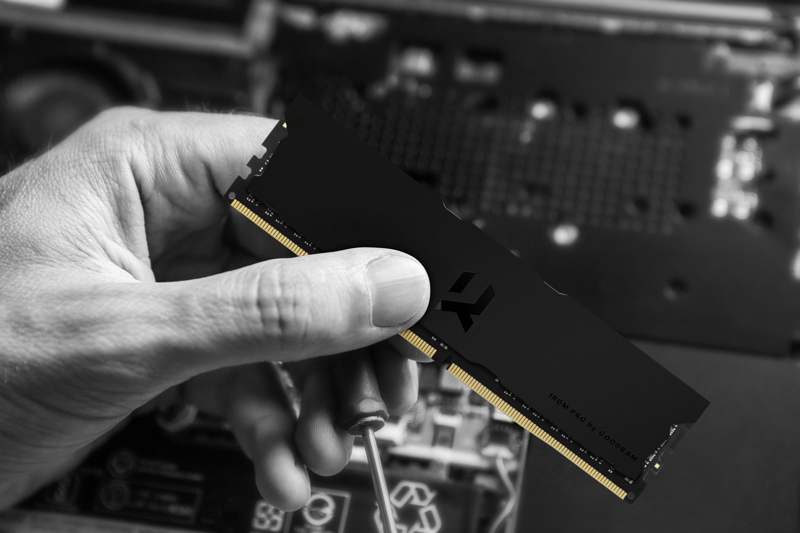 Memorie RAM Goodram IRP-K3600D4V64L18S/16G IRDM DEEP 16 GB (1 x 16 GB) DDR4 3600 MHz