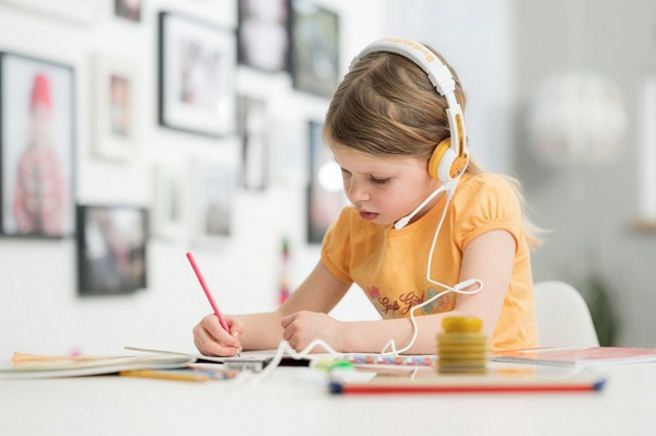 Kufje BuddyPhones School, të verdha / të bardha