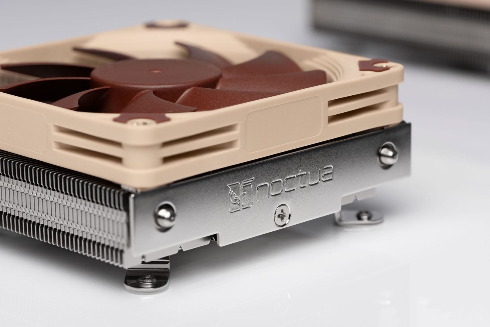 Ftohës procesori Noctua NH-L9i-17xx, 92mm, LGA 17xx, i kaftë/i argjendtë