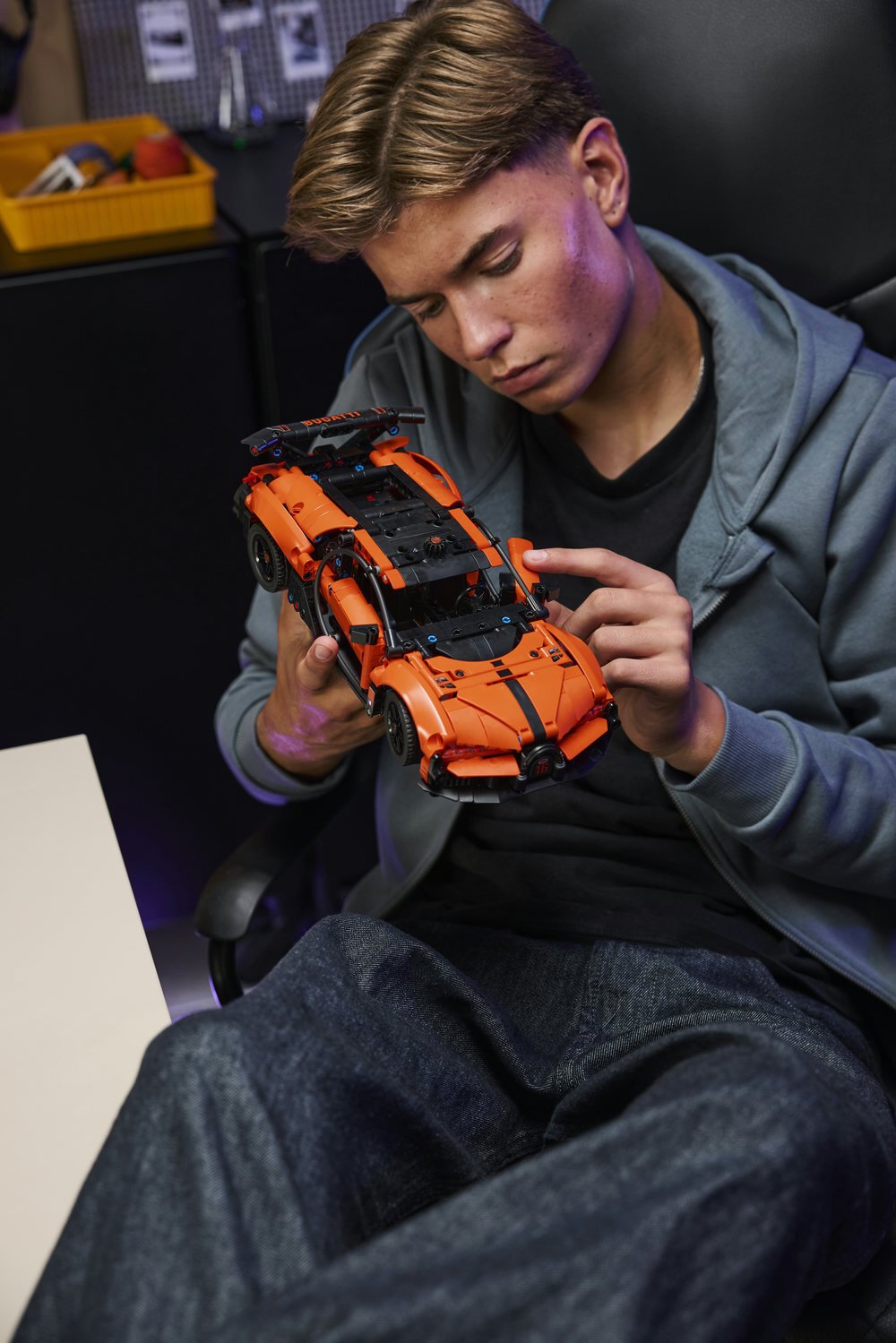 Lodër ndërtimi LEGO Bugatti Chiron Pur Sport 42222, set ndërtimi, makinë sportive, shumëngjyrëshe