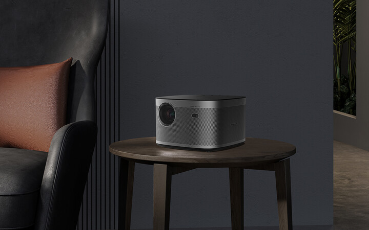 Projektor XGIMI Horizon, i argjendtë