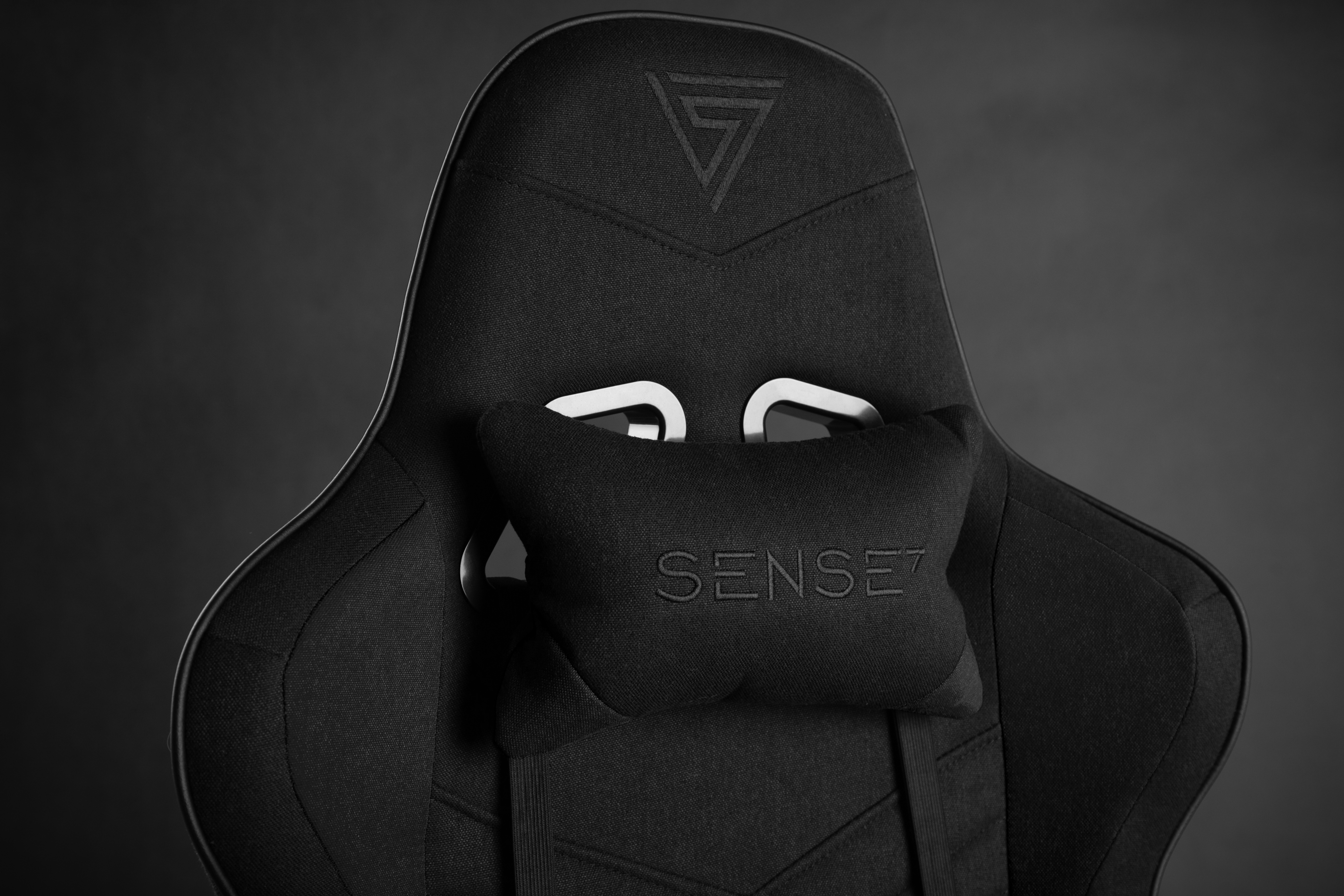 Karrige SENSE7 Spellcaster, e zezë