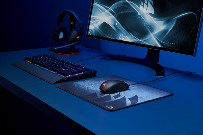 Гејмерски глушец Corsair M55 RGB PRO, 12400 DPI, USB, црн