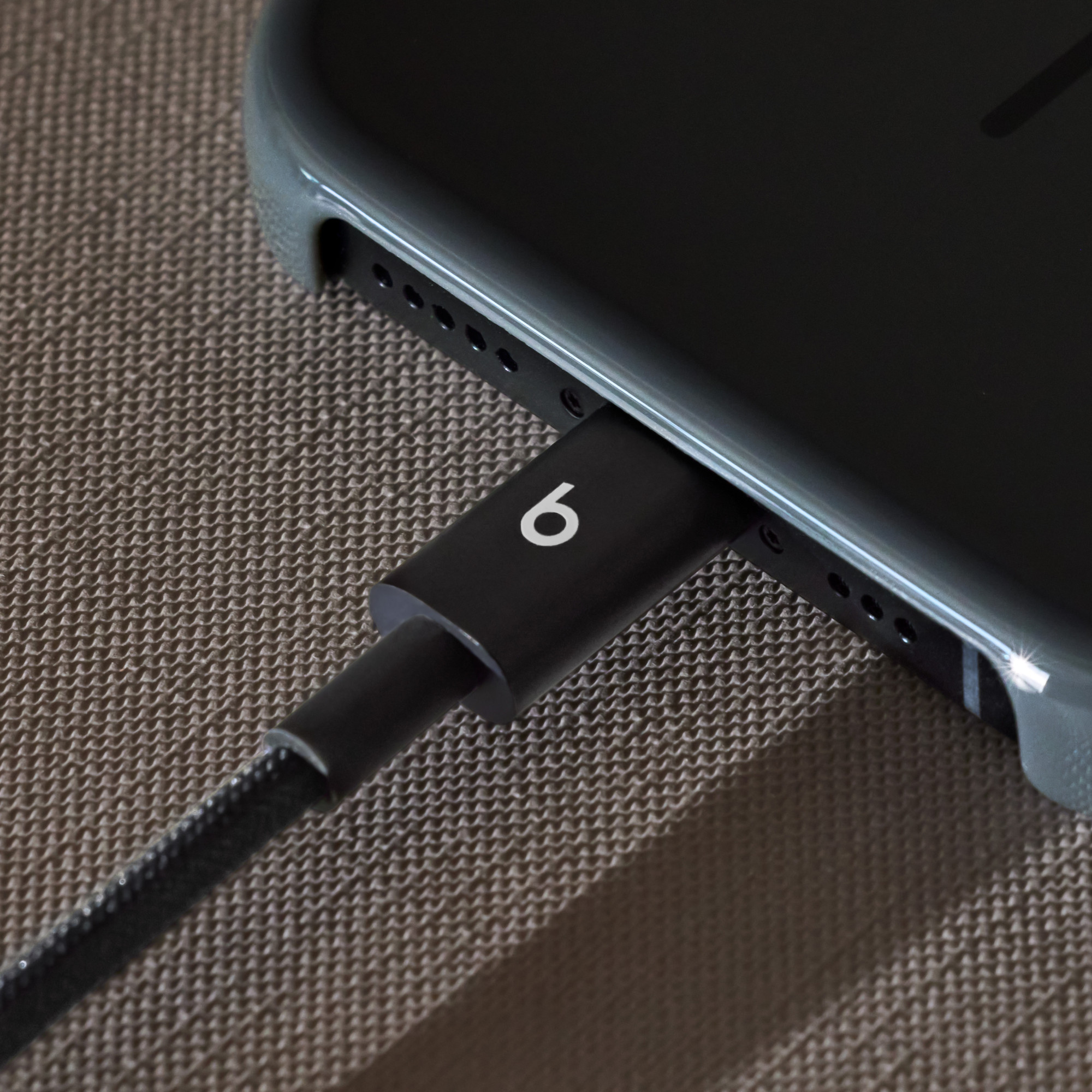 Beats USB-C to USB-C Woven Cables (1.5 m), Bolt Black (2-Pack)
