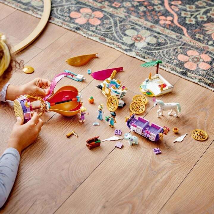 Set LEGO® I Disney princess 43216 Magical trip with princesses, 320 pjesë