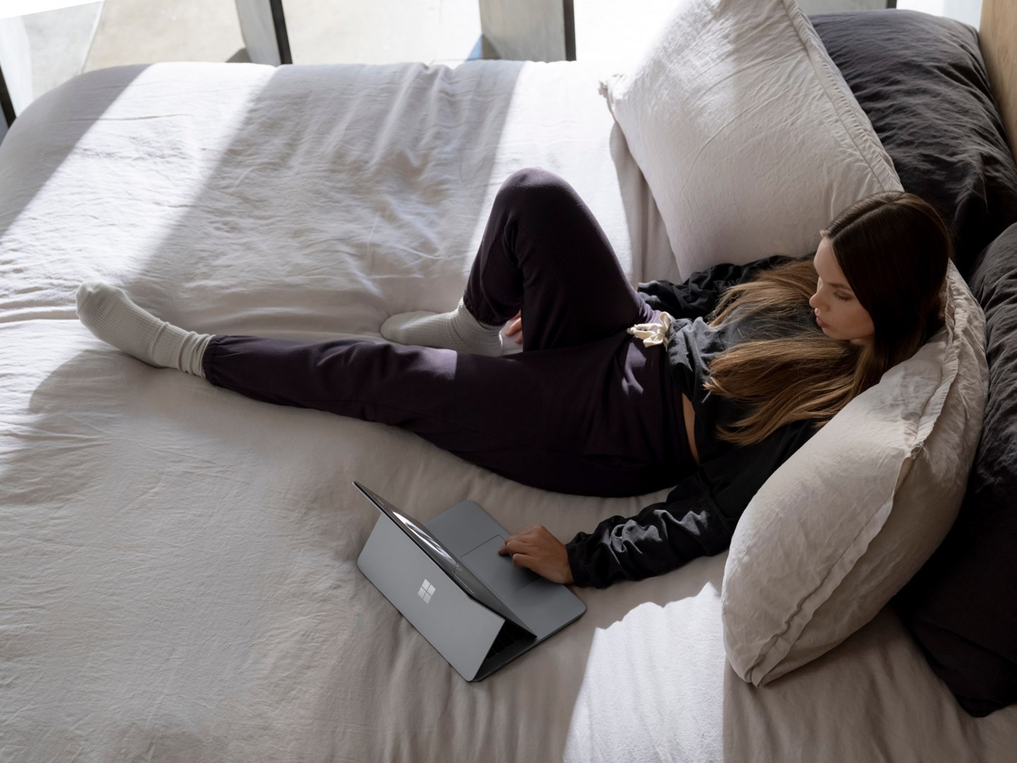 Лаптоп Microsoft Surface Laptop, 14.4", Intel i7-11370H, 32 GB RAM, 1000 GB SSD, NVIDIA RTX A2000, платина