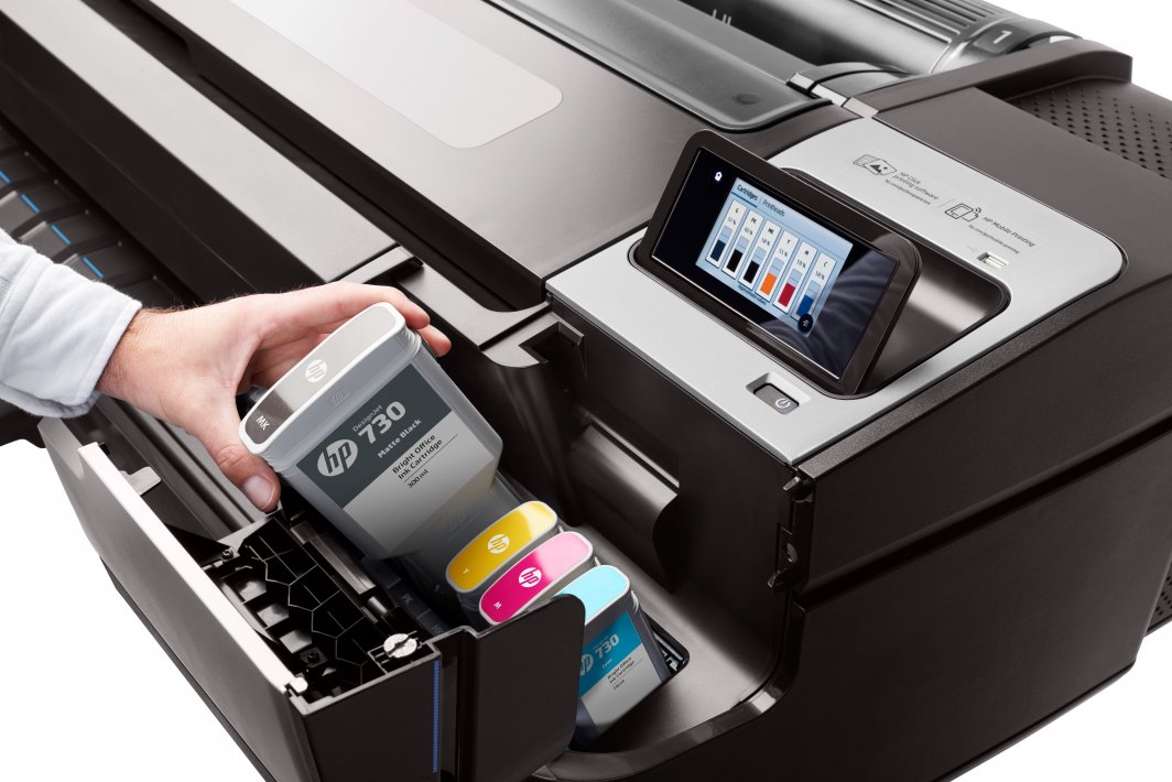 Графички принтер HP DesignJet T1700dr 44-in PostScript Pr