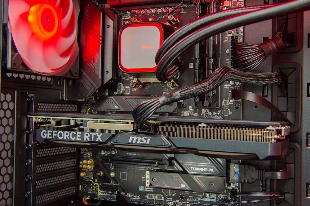 Kompjuter HAL3000 Alfa Gamer Super, Ryzen 7 9800X3D, RTX 4070 Ti Super, i zi