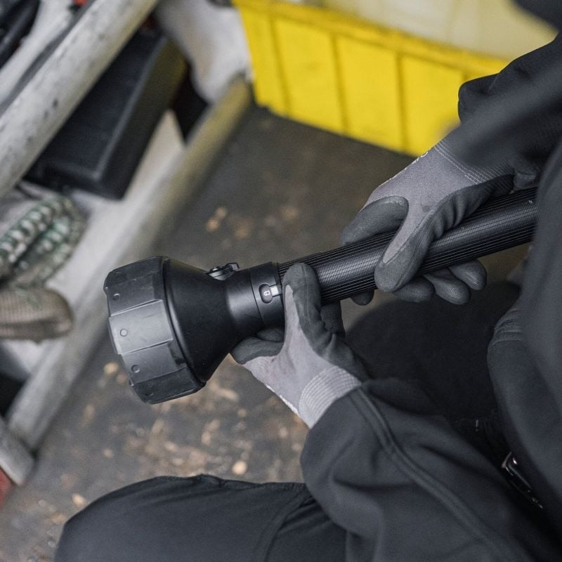 Dritë dore LEDlenser P21R, 5000 lm, rikarikueshme, alumini e zezë