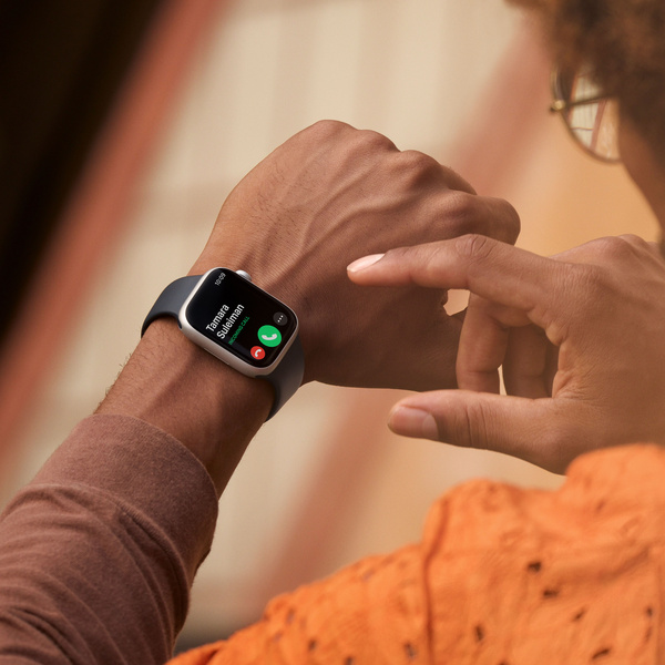 [OUTLET] Apple Watch S8 GPS 45mm, Midnight Aluminium Case me Midnight Sport Band, Regular