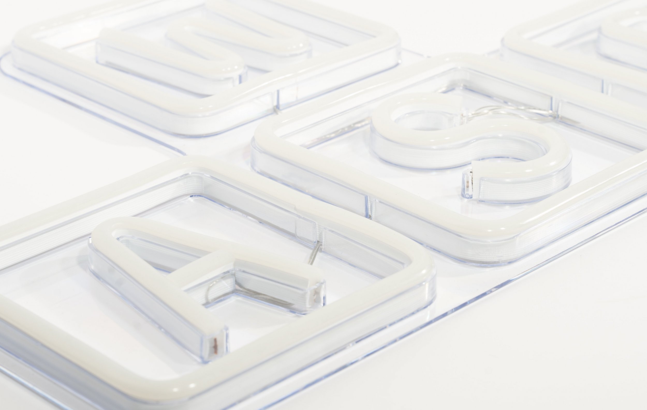 Dekor murali LED PREYON Wall Neon WASD dhe GAME ON, USB, akrilik, shumëngjyrëshe