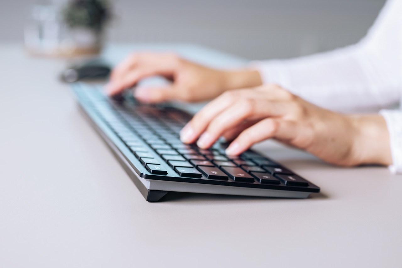 Tastierë CHERRY KW 9100 SLIM, Pa kabllo, QWERTZ, e zezë/e argjendtë