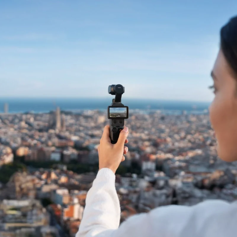 DJI Osmo Pocket 4 Creator Combo