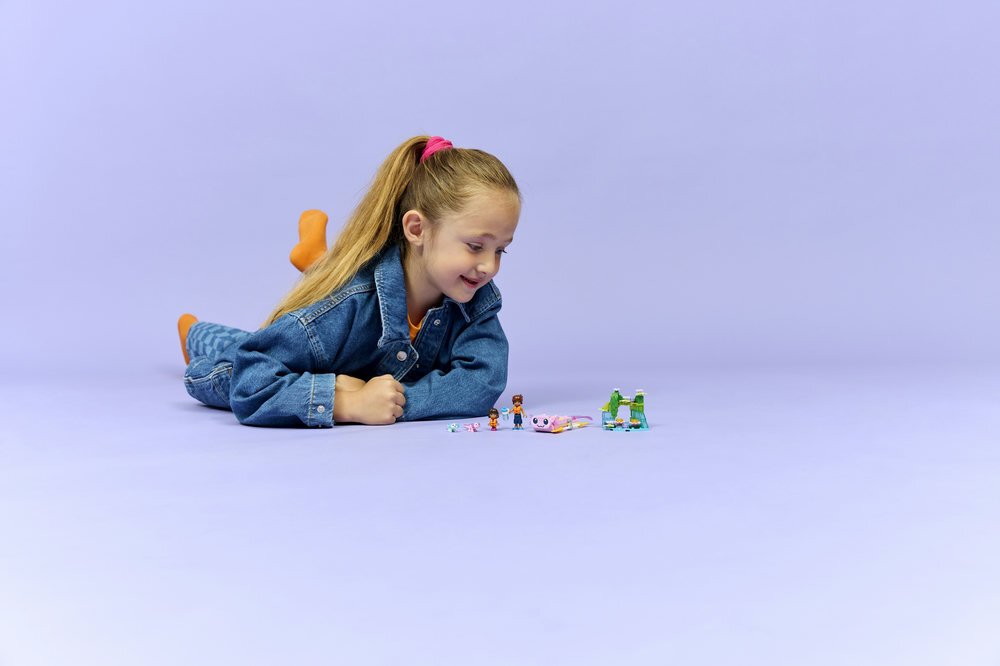 Set LEGO Friends Axolotl Adventure 42681, lojë ndërtimi kreative, shumëngjyrësh