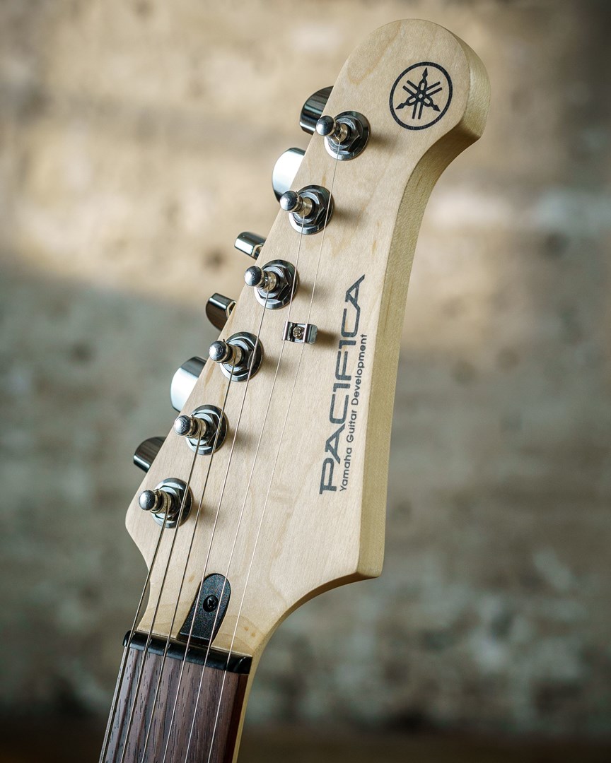 Kitare elektrike Yamaha Pacifica 112J MKII, HSS, e zezë