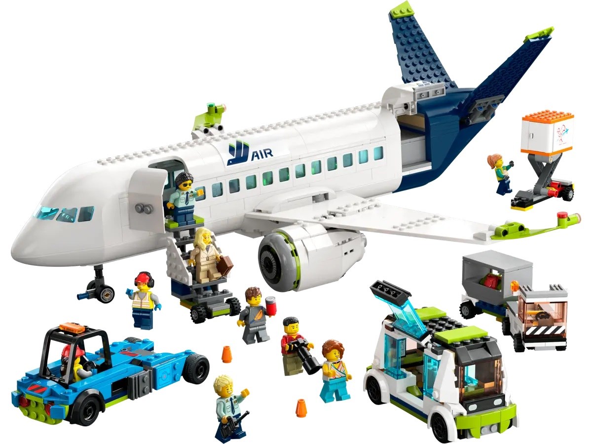 Set LEGO City Passenger Airplane 60367, aeroplan pasagjerësh, 9 minifigura, shumengjyrësh