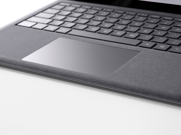 Лаптоп Microsoft Surface Laptop 4, 34.3 cm (13.5"), Intel® Core™ i7, 16GB RAM,	512 GB SSD, Intel Iris Xe Graphics