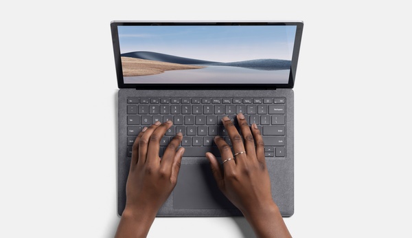 Лаптоп Microsoft Surface Laptop 4, 34.3 cm (13.5"), Intel® Core™ i7, 16GB RAM,	512 GB SSD, Intel Iris Xe Graphics