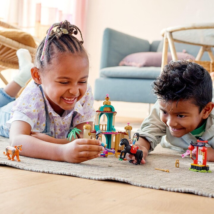 Set LEGO Disney Princess 43208 The Adventures of Jasmine and Mulan