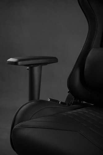 [OUTLET] Karrige SENSE7 Spellcaster, e zezë