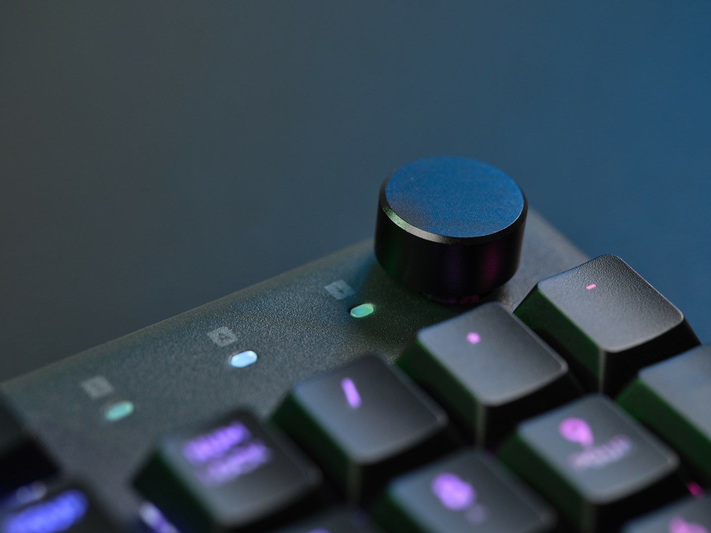 Tastierë Gaming GXT 866 Torix, Mekanike, RGB, Low-Profile, e zezë