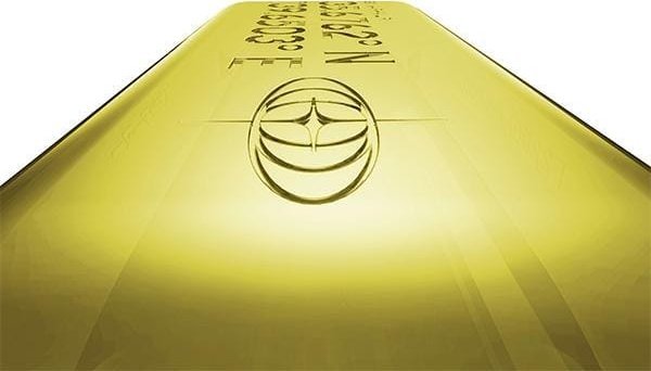 Mbulesë për AirPods Pro 2 Skinarma Saido, Bayer TPU, me karabinë metalike, transparente