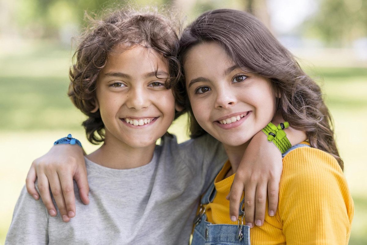 Kufje in ear Wraps Midbass V5, kabllo Wraps CBLK Classic, të zeza