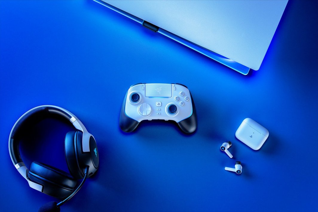 Kontroller Razer Wolverine V2 Pro, wireless / me kabllo, i bardhë