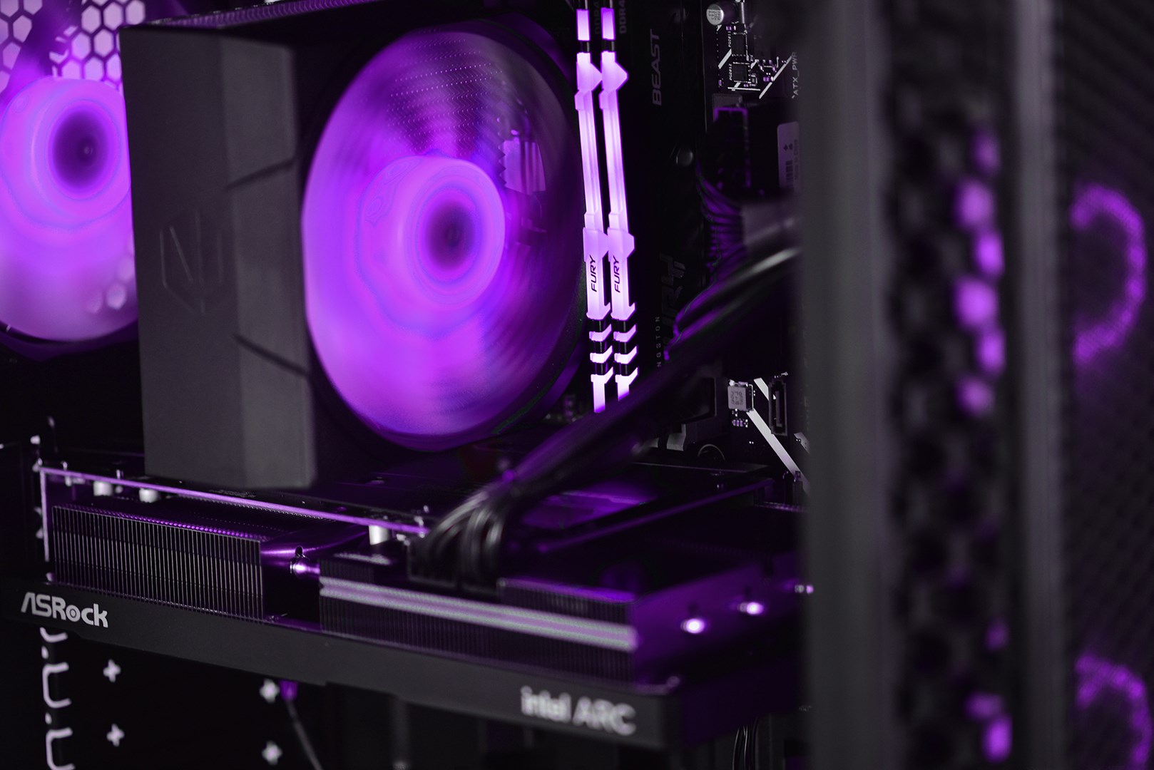 Kompjuter Actina, AMD Ryzen 5 5600, 32GB RAM, 1TB SSD, AMD Radeon RX 7700 XT, i zi