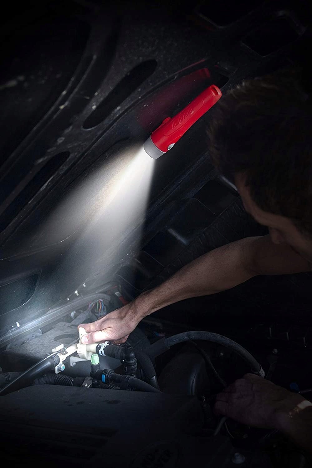 Elektrik dore Energizer Magnet LED, 2AA, 90 lumene, argjendtë