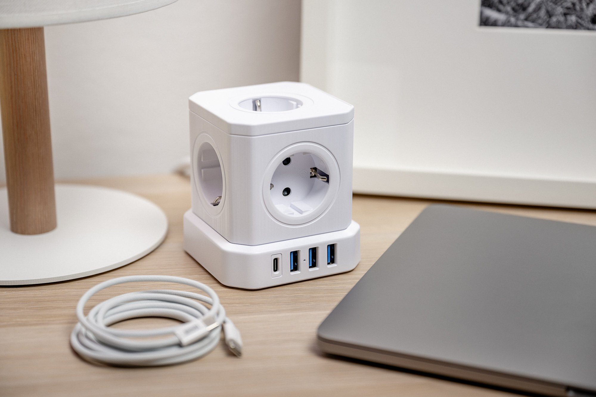 Shpërndarës energjie Newell GaN Power Cube 9in1, 5x AC, USB A dhe USB C, 1.5m, i bardhë