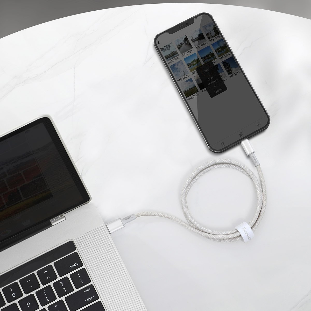 Kabllo karikimi Baseus USB C në Lightning, 2m, 20W, e bardhë