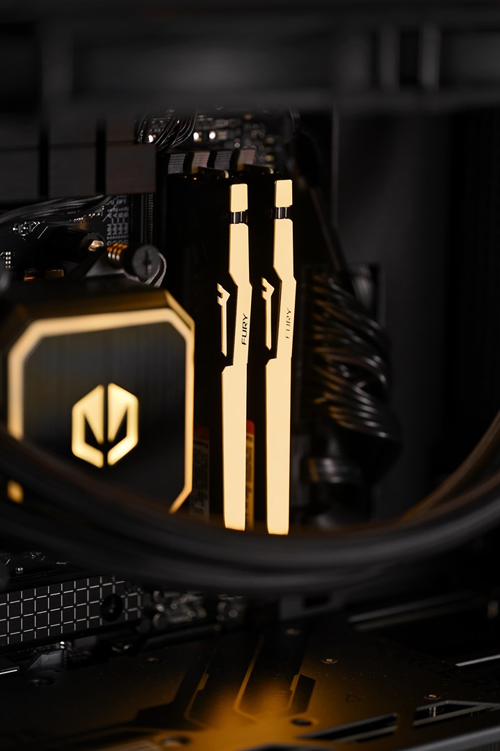 Kompjuter Actina, Ryzen 7 7800X3D, 32GB, 2TB, RTX 4070 Ti, i zi