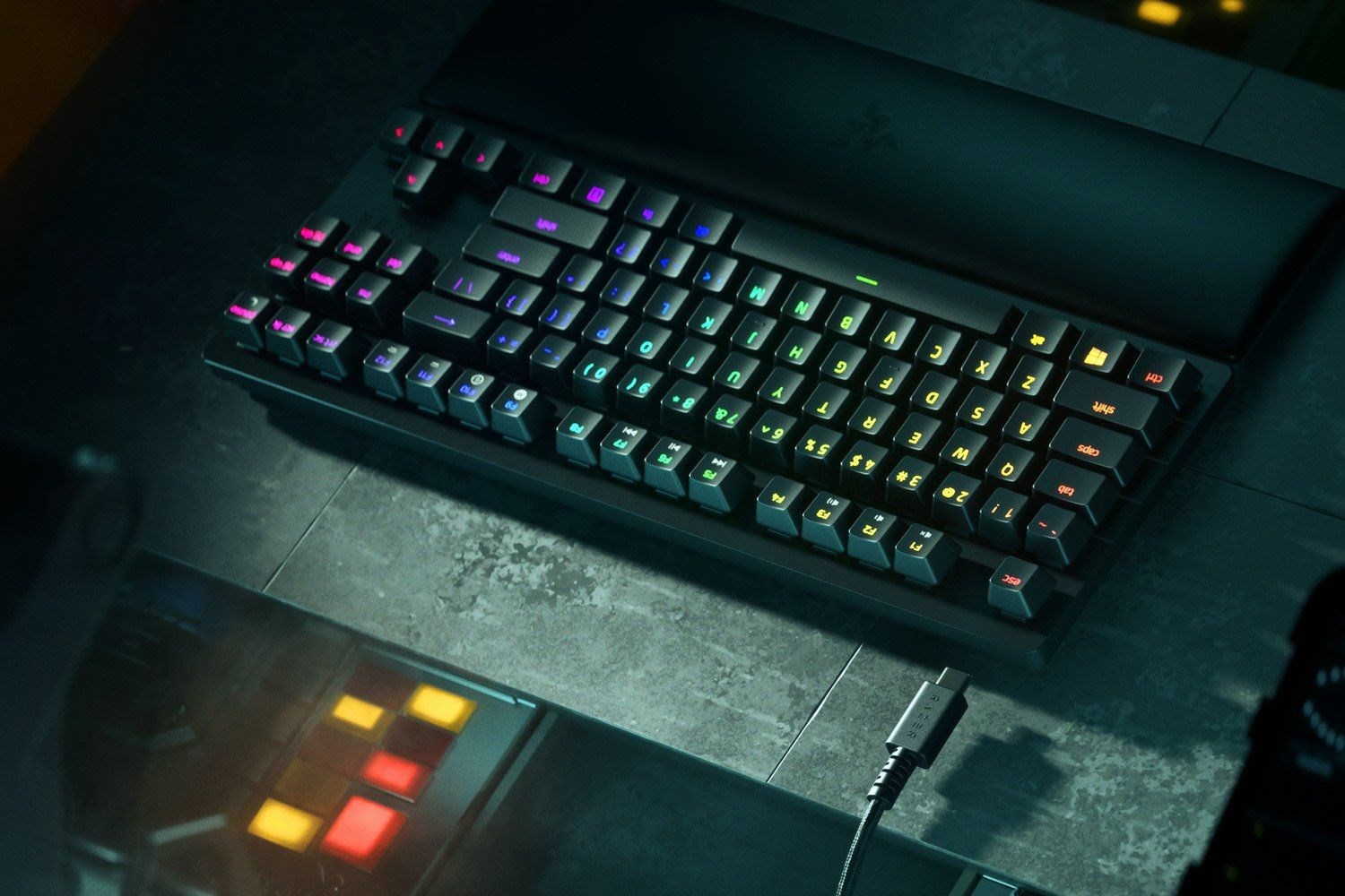 Tastierë lojërash Razer Huntsman V2 TKL, Linear Optical, RGB, e zezë