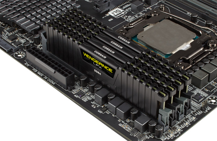 Memorie operative Corsair Vengeance LPX CL16, 2x8 GB DDR4, 2666MHz, e zezë
