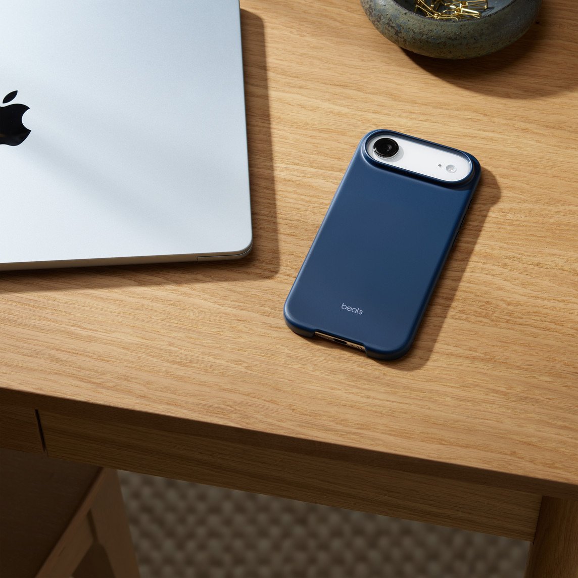 Заштита за телефон Apple Beats iPhone Air, со MagSafe, Camera Control, сина Bedrock