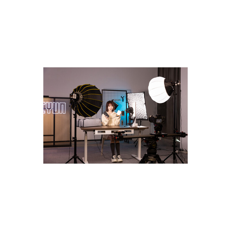 Zhiyun MOLUS G60 Bi-Color Pocket