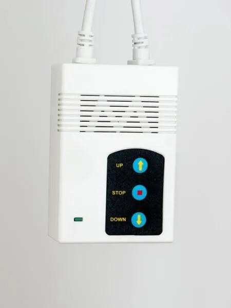 Tabelë elektrike për projektor Aveli 98", 200x150 (4:3)