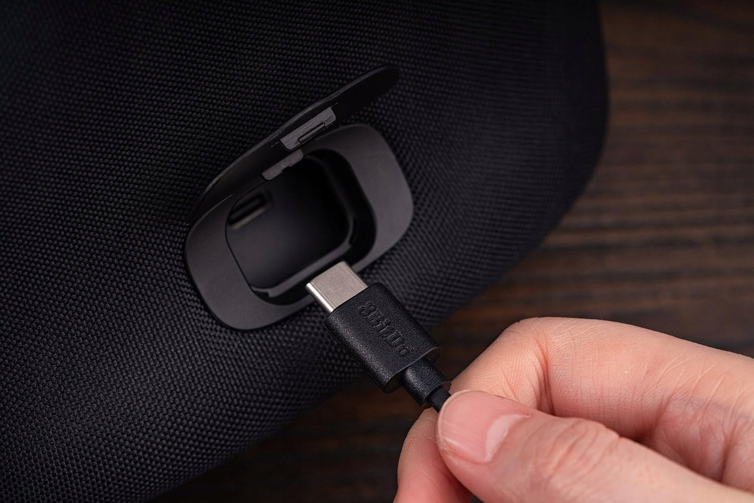 Çantë mbrojtëse 8BitDo Case për Ultimate 2 dhe Ultimate 2.4G, për gamepad me bazë karikimi, e zezë