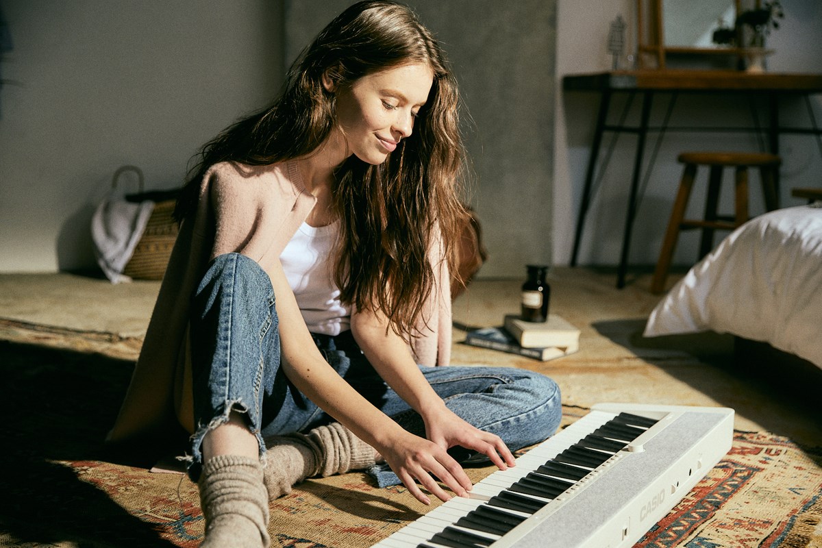 Tastierë Casio Casiotone CTS1, 61 taste, Bluetooth, e bardhë