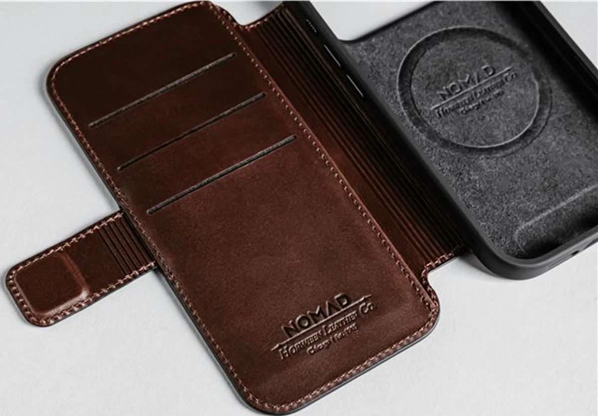 Këllëf folio Nomad Modern Leather, për iPhone 17 Pro, lëkurë Horween, kafe rustic