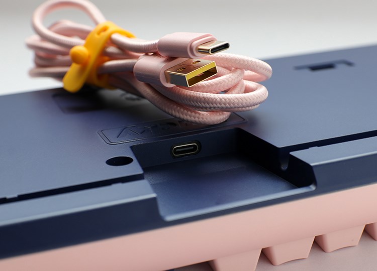 Tastierë mekanike Ducky One 3 Fuji, Cherry MX Black