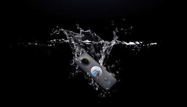 Kamerë sportive Insta360 ONE X2, 5.7K 360°, rezistente ndaj ujit, e zezë