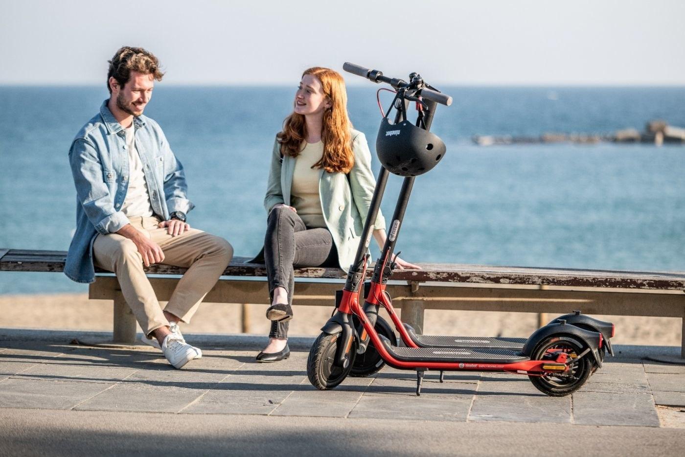 Skuter elektrik Segway Ninebot D38E, motor elektrik, palosës, i kuq