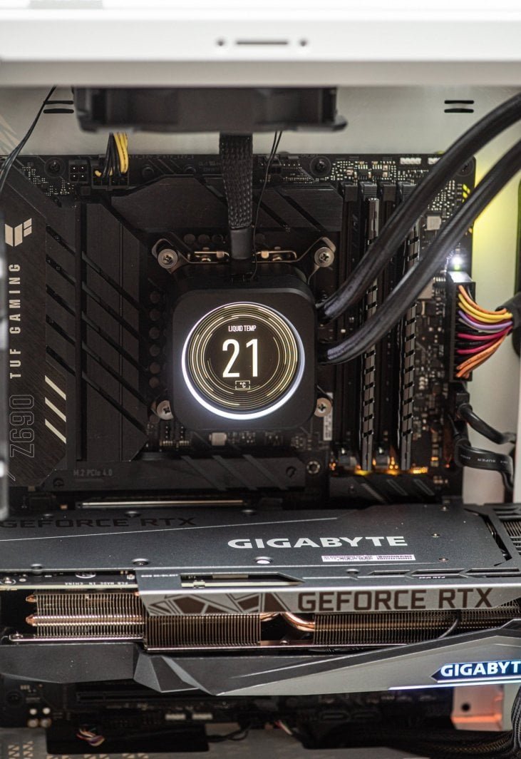 Kompjuter gaming Game X G900, Ryzen 9 7950X, 32GB RAM, 1TB SSD, i bardhë