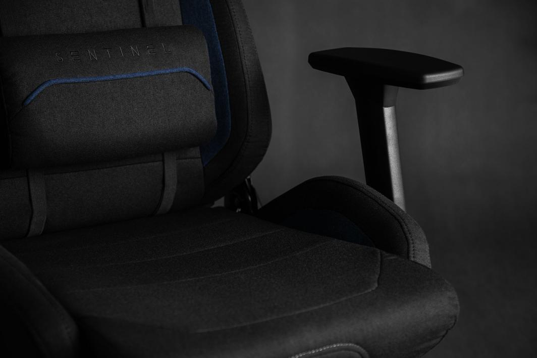 Karrige SENSE7 Sentinel, e zezë/kaltër